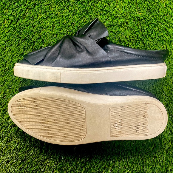 Halogen Leather backless slip-on sneakers - size 6 - Picture 2 of 3